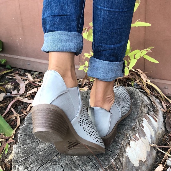 Gray Laser cut  Booties - Picture 4 of 8